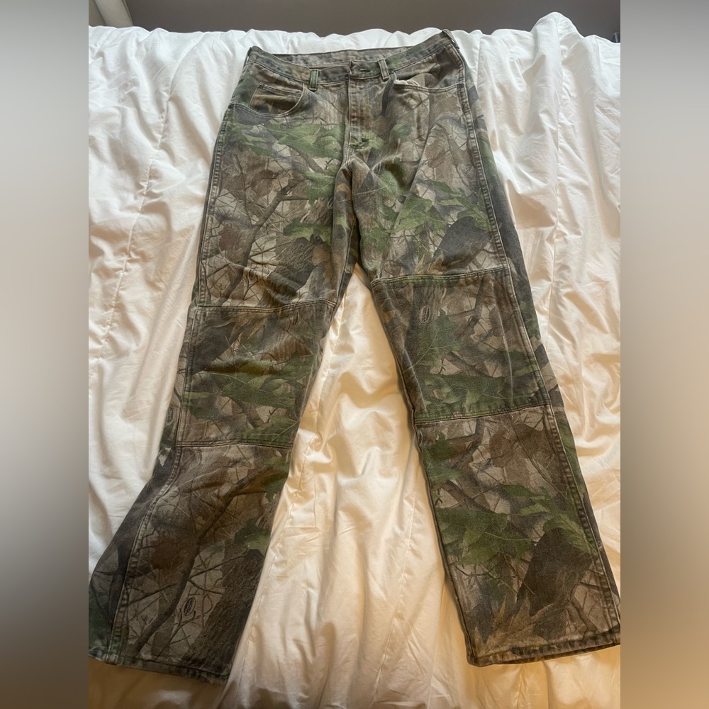 Vintage Wrangler camo pants